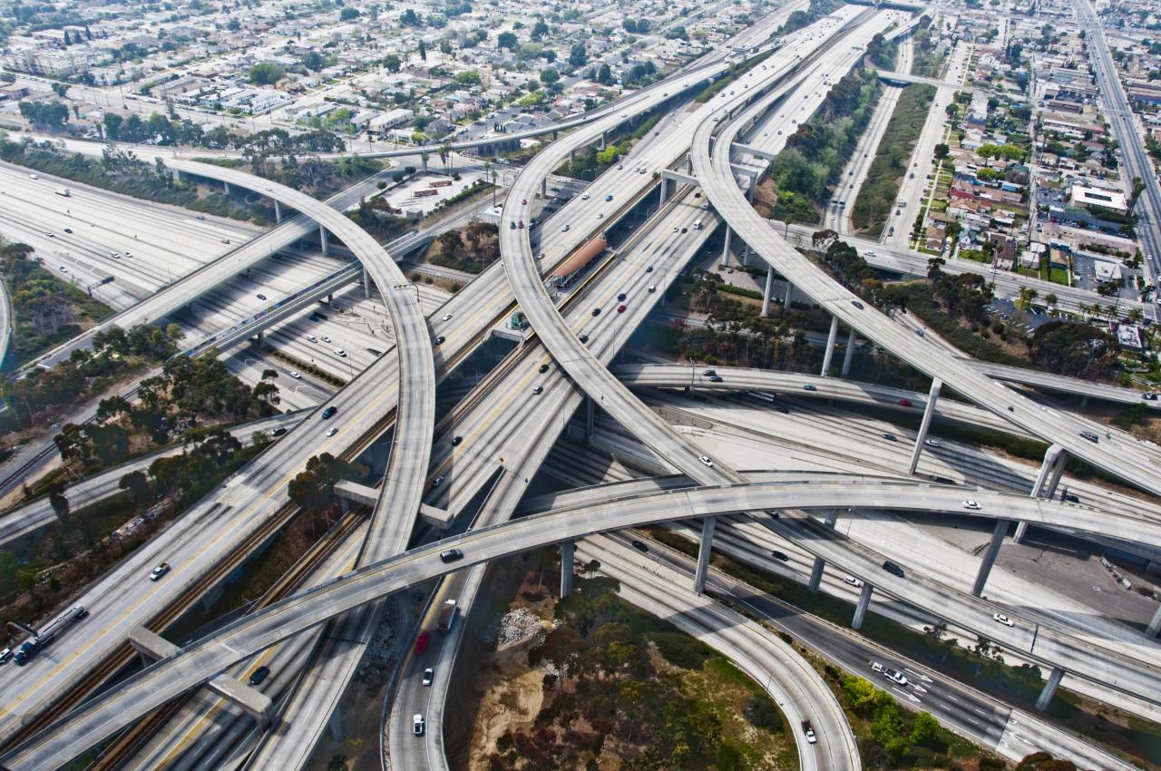 Hitting the Books: How Los Angeles became a 'Freewaytopia' | Engadget Freeway insurance espaƱol